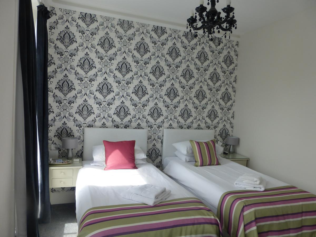 Harry'S Hotel & Restaurant Aberystwyth Bagian luar foto
