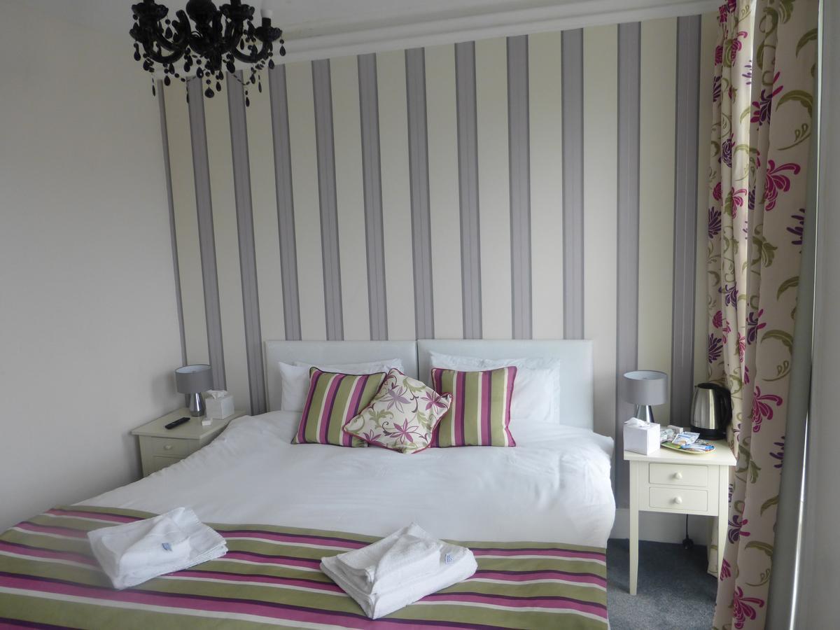 Harry'S Hotel & Restaurant Aberystwyth Bagian luar foto