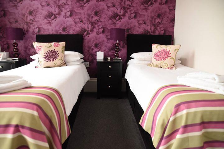 Harry'S Hotel & Restaurant Aberystwyth Bagian luar foto