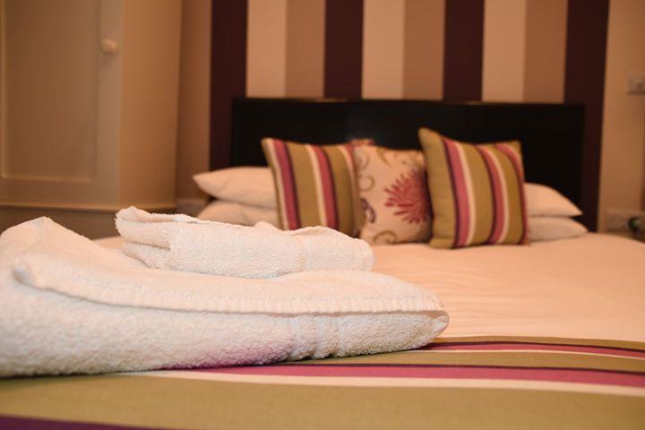 Harry'S Hotel & Restaurant Aberystwyth Bagian luar foto
