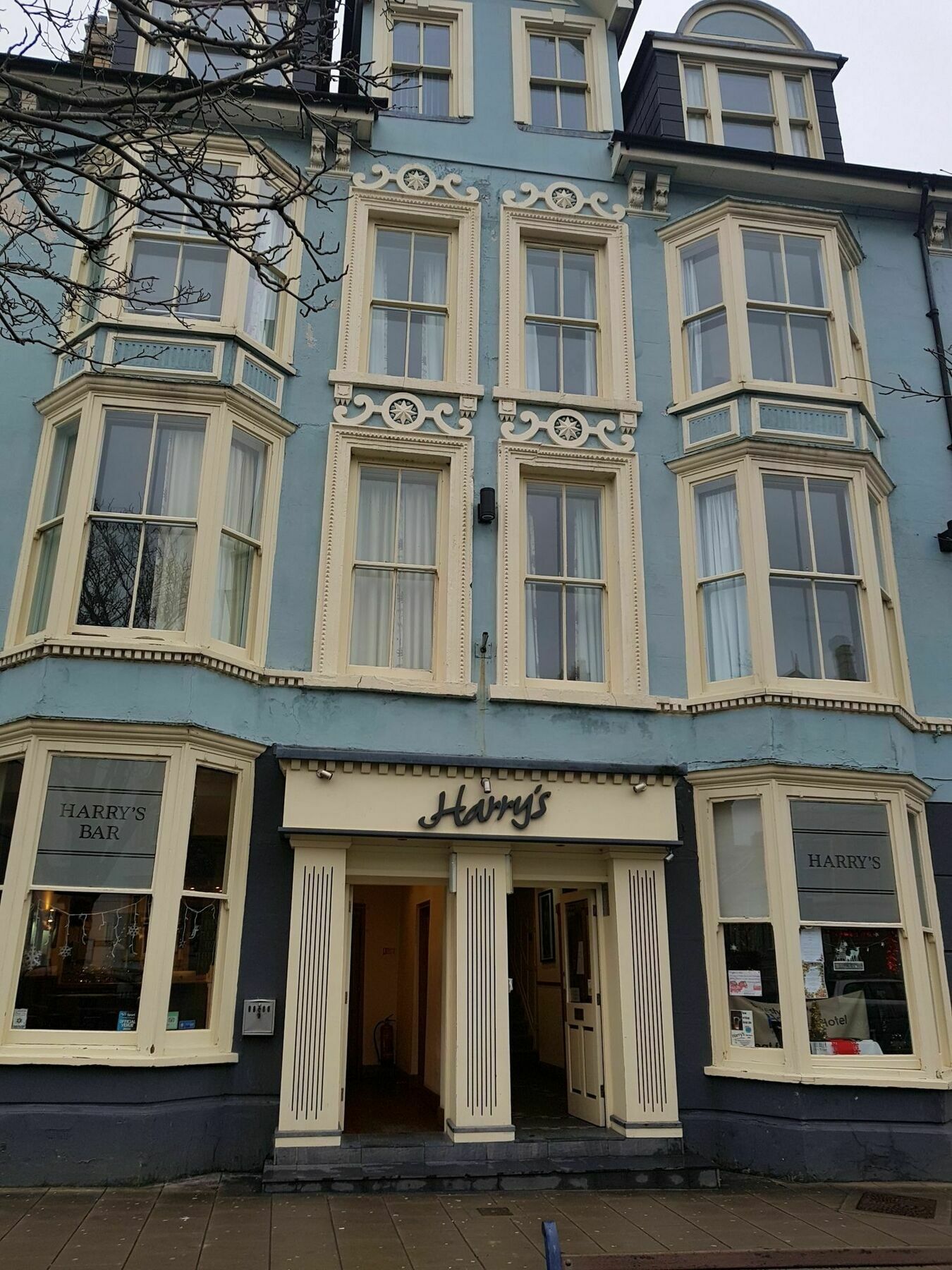 Harry'S Hotel & Restaurant Aberystwyth Bagian luar foto
